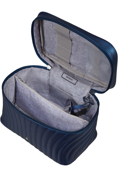 C-LITE TOILET KIT Beauty Case