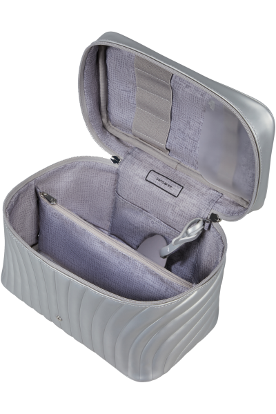 C-LITE TOILET KIT Beauty Case